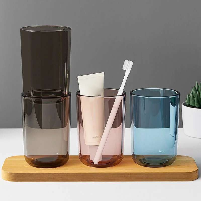 Ein transparenter Mundwasserbe – Zara Home Bathroom Bewertung und Preis