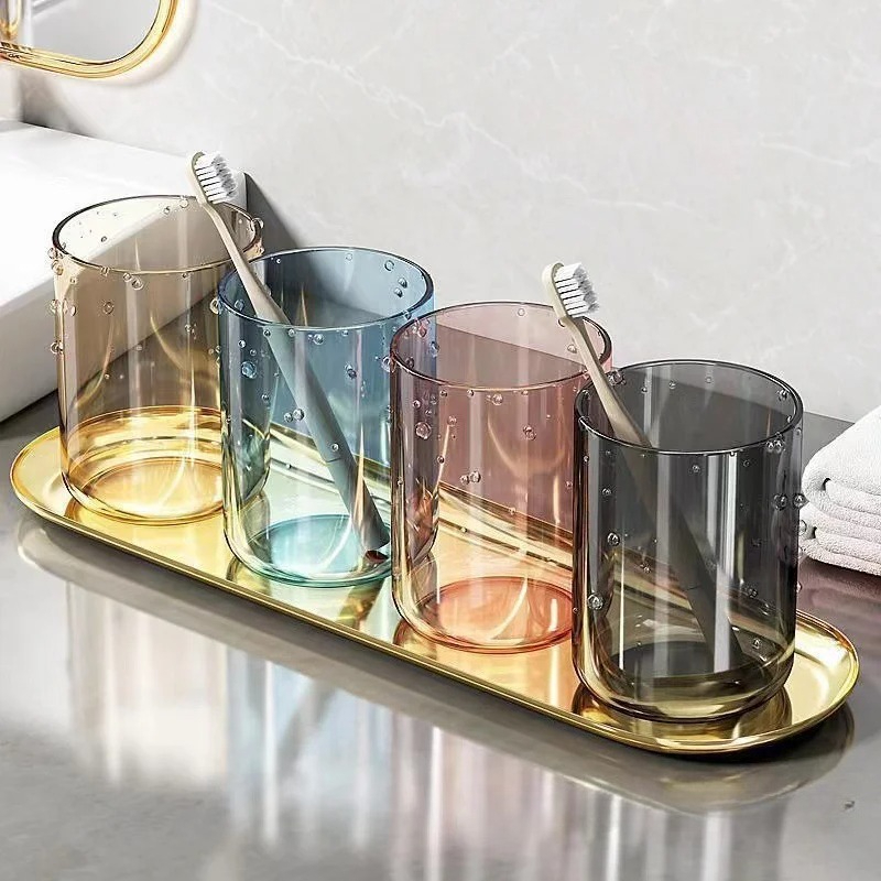 Ein transparenter Mundwasserbe – Zara Home Bathroom Bewertung und Preis
